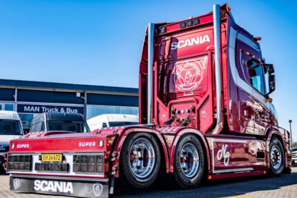 SCANIA Tuft R Highline 6x2 – Image 4