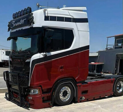 SCANIA S Highline 4x2 avec remorque frigo 3 essieux – Image 4