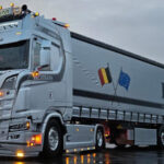 SCANIA S Highline 4x2 avec remorque bachée 3 essieux