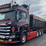 SCANIA R Normal 8x4 combiné porteur et remorque ampliroll et 2 containers 13m3