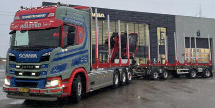 SCANIA R Highline 8x4 combiné porteur et remorque forestière – Image 3
