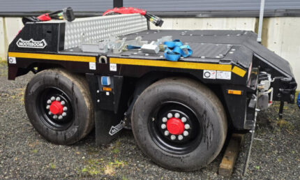 SCANIA R Highline 8x4 avec remorque porte-engins 2+4 essieux – Image 4