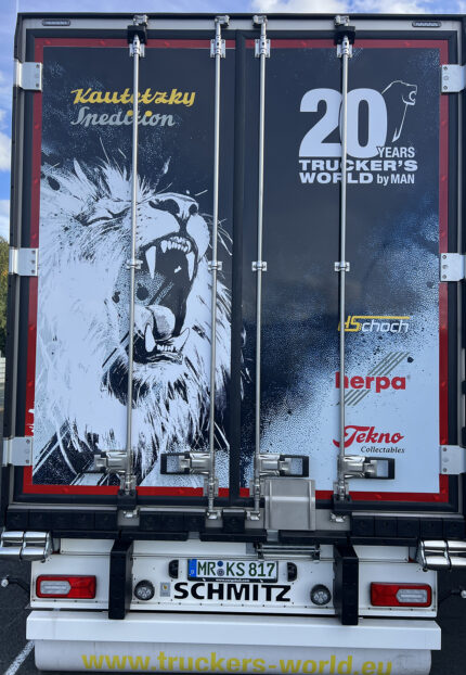 MAN TGX GX 4x2 avec remorque frigo 3 essieux – Image 3