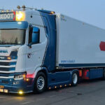 SCANIA S Highline 4x2 avec remorque frigo 3 essieux